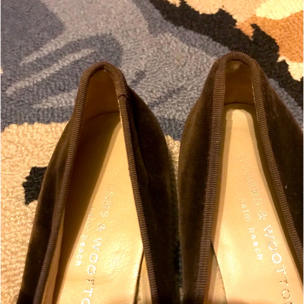 Stubbs & Wootton Dark Brown Velvet Loafers with Fawn pug Motif - Picture 8 of 11